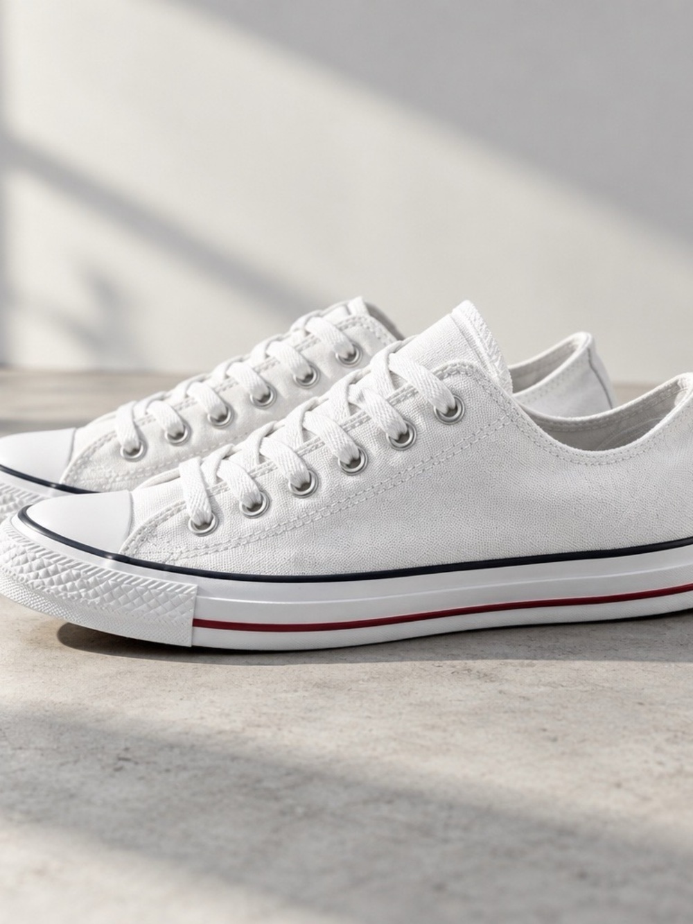 Converse Chuck Taylor All Star Low-Top Sneakers Womens size 8 Men’s 6